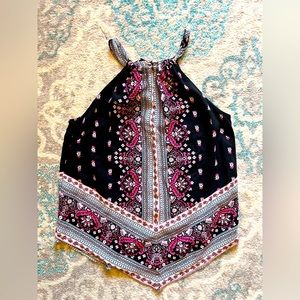 NWOT No Boundaries Junior tank top